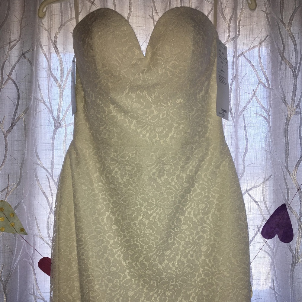 Short wedding dress